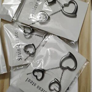 OFFER WHOLESALES PRICE 3 SET FOR NEW-HEARTS -🤍-CHAIN AND EARRING SET